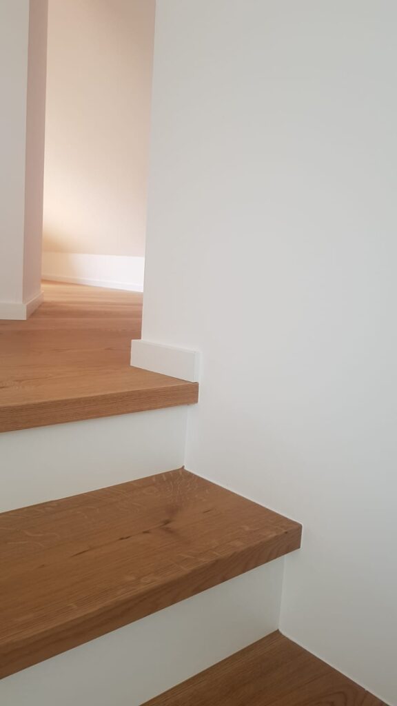 Parkett auf Treppe