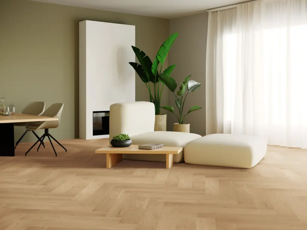 Albany_Wohnraum Heller Wohnraum mit Holzfußboden, einer Couch und einem Tisch.